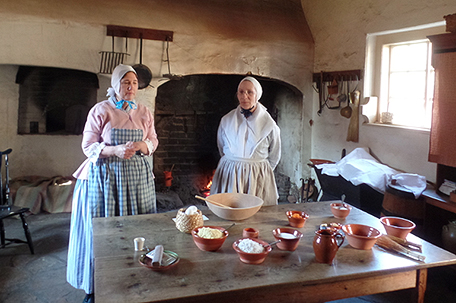 Old Salem cooking lesson