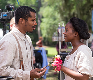 Director/Producer/Writer Nate Parker and Aja Naomi King on the set of THE BIRTH OF A NATION. Photo by Jahi Chikwendiu. © 2016 Twentieth Century Fox Film Corporation All Rights Reserved